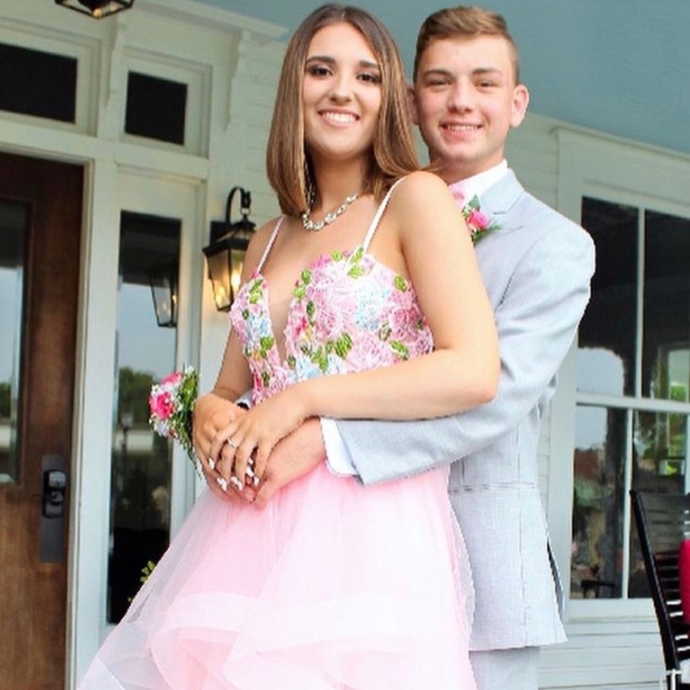 Camille la vie prom dress